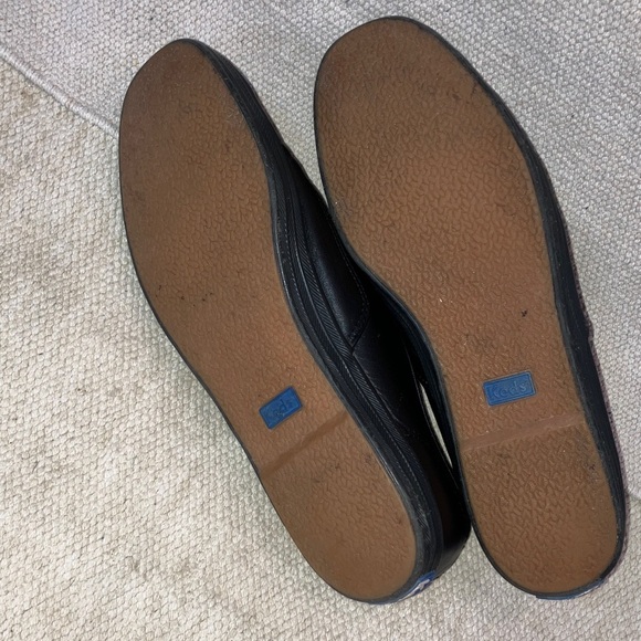 Keds Women’s size 8 1/2  Black Leather lace-up loafers / Sneakers - Picture 6 of 15